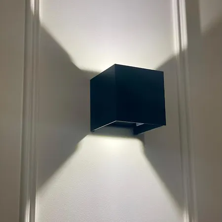 Le Bareuzai Apartment